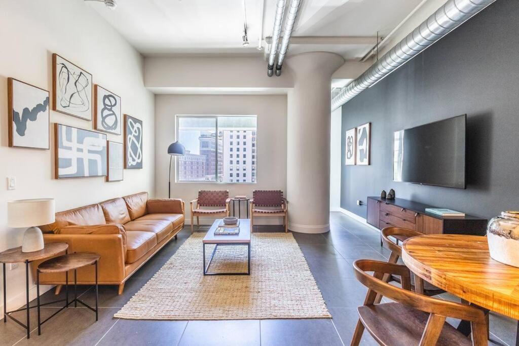 Experience Dtla 3bd 2 Bth Apt Apartment *